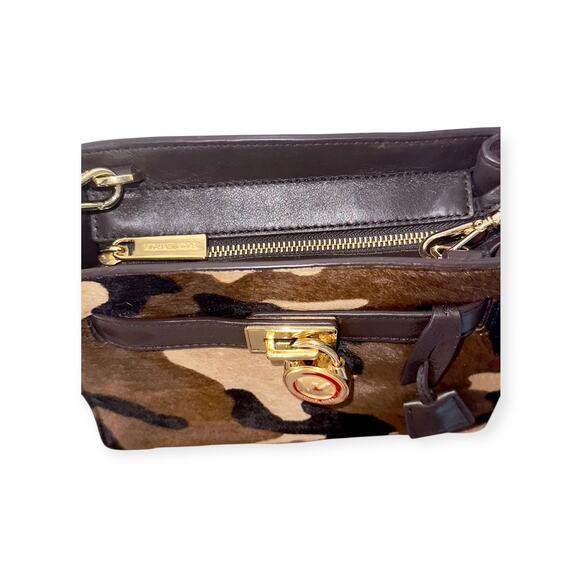 Michael Kors Camouflage Purse - Picture 4 of 8